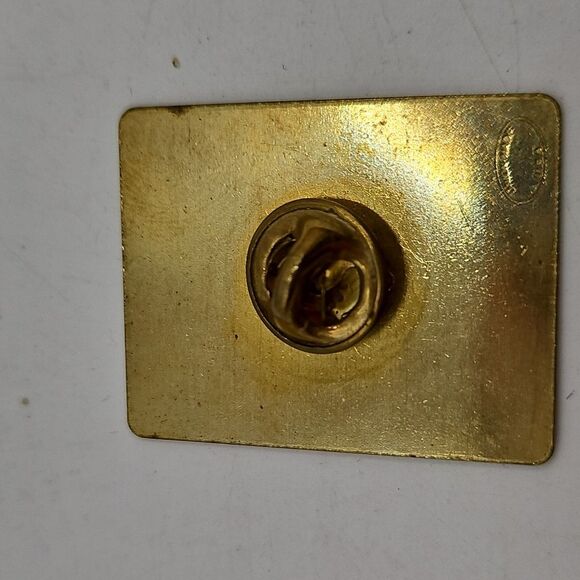 Vintage CBS Sports 1996 NCAA Final Four Button Pin Meadowlands Basketball - Picture 4 of 12